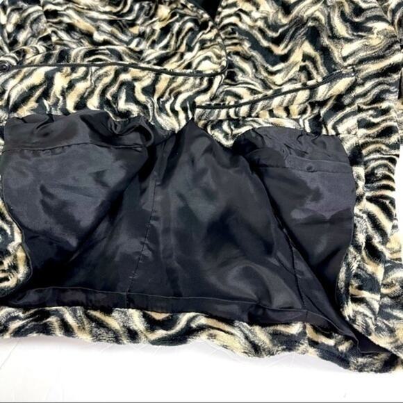 Giancarlo Ferrari Black & Ivory Tiger Print Faux Fur Vintage Coat Size 14 - Picture 8 of 11